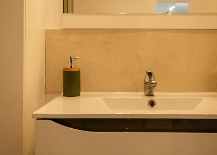 Apartamento Le Zephyr - Charme Urbain & Confort *