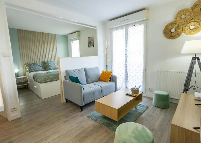 Apartamento Le Zephyr - Charme Urbain & Confort *